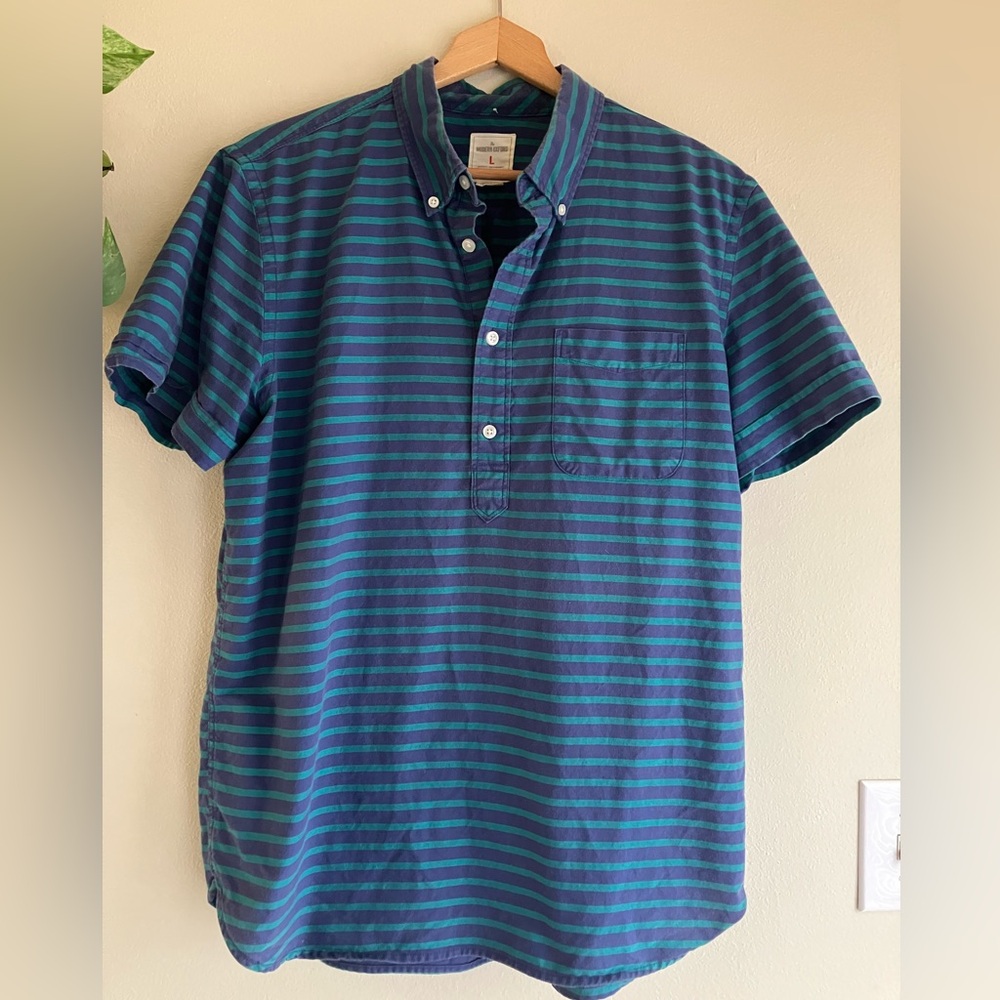 SOLD 🎉GAP Short Sleeve Button Down Casual Shirt The Modern Oxford Size Large